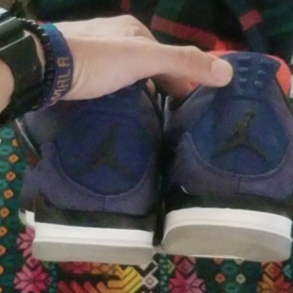 Shoes - Picture 4 of 5